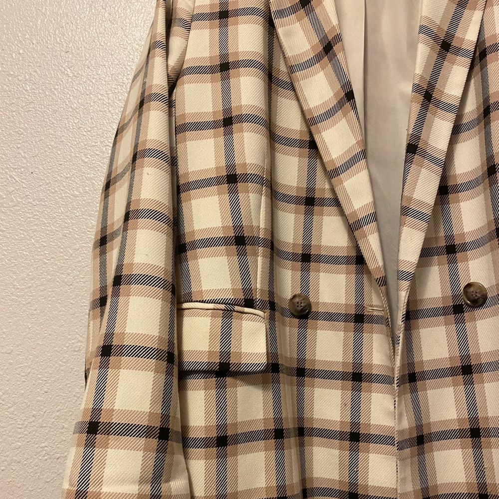 h&m women’s plaid blazer in medium